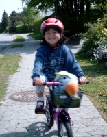Yanmei learns to cycle - May 2003