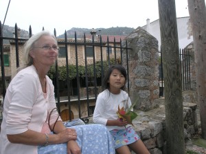 Lene and Yanmei taking a rest from sightseeing - Mallorca