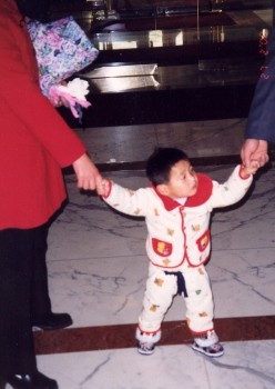 The nannie and director show us that Yanmei can walk