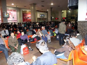 Waiting room for the train to Lanzhou