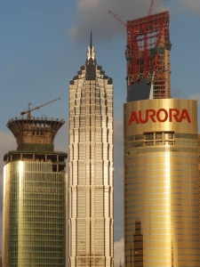 Jinmao tower infront of the new Financial Centre