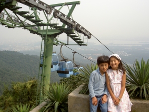 Cable car to and from Lingshun Temple