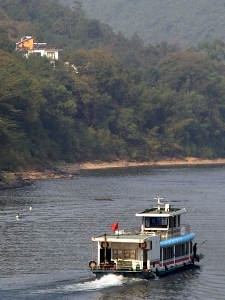 Boat starting the trip back to Guilin