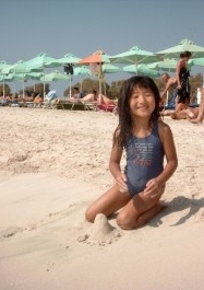 Yanmei building sand castles - October 2004